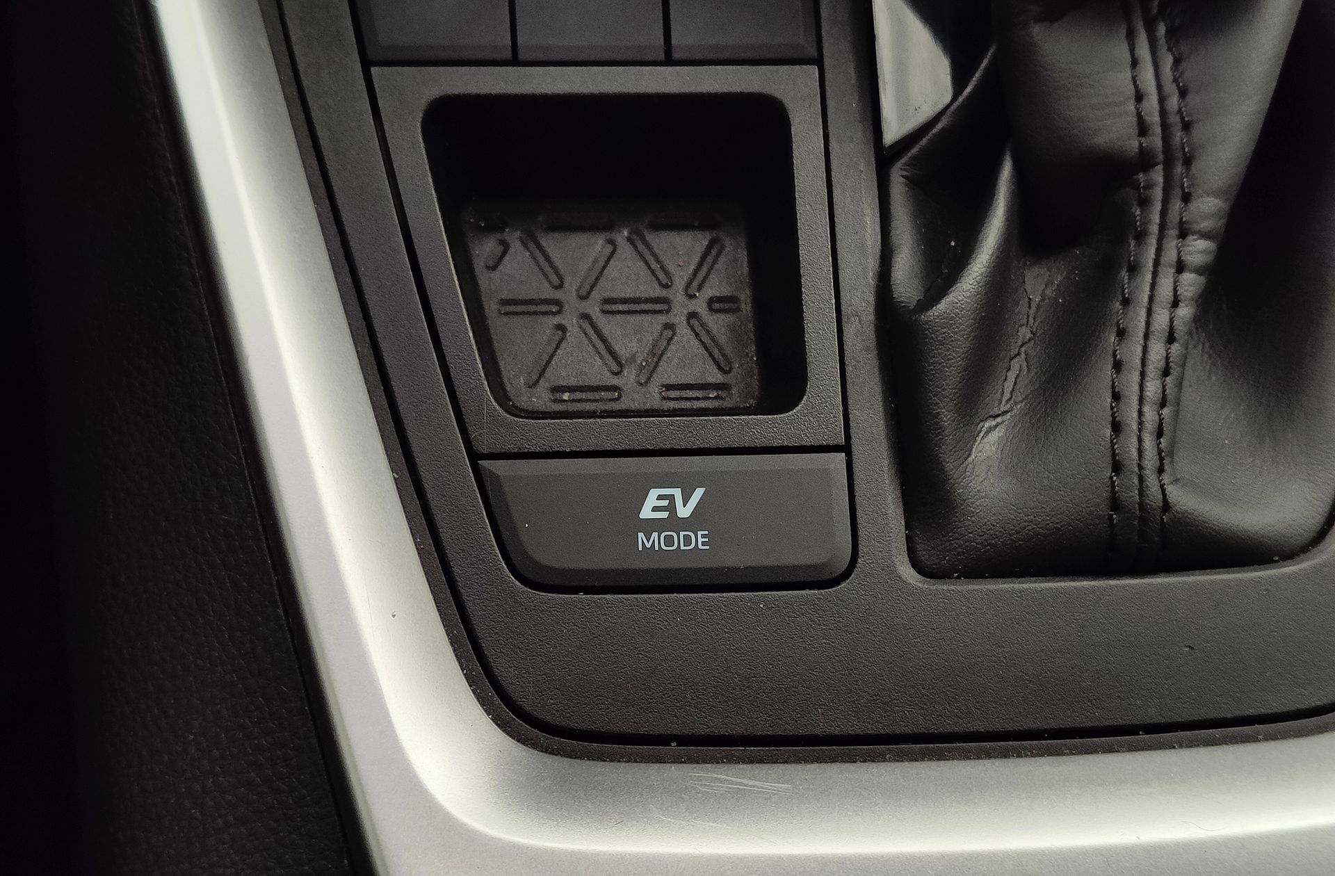Toyota RAV4 2.5 hybrid 220H Style e-CVT - foto 34