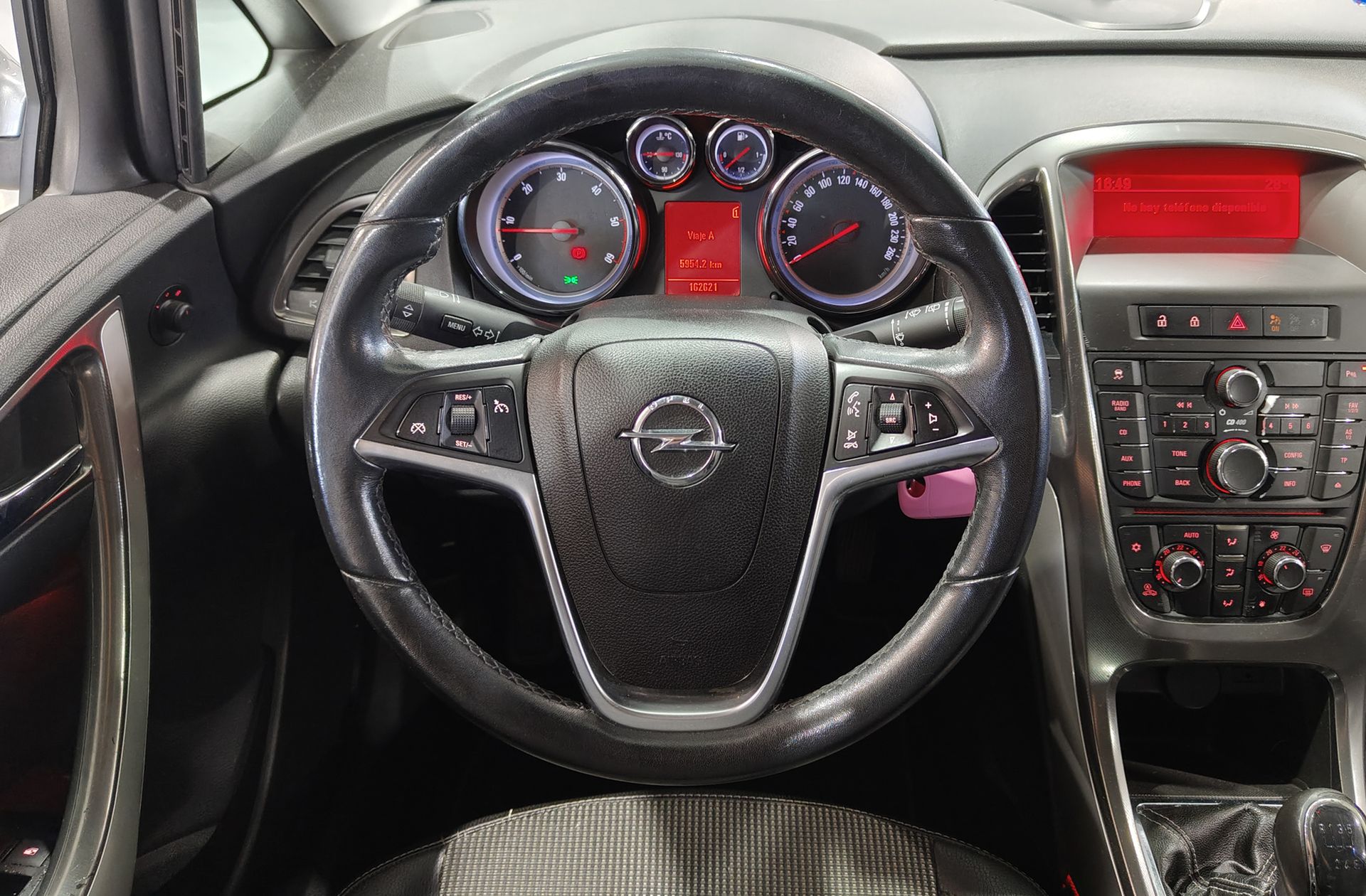 Opel Astra 1.7 CDTI Cosmo - foto 19