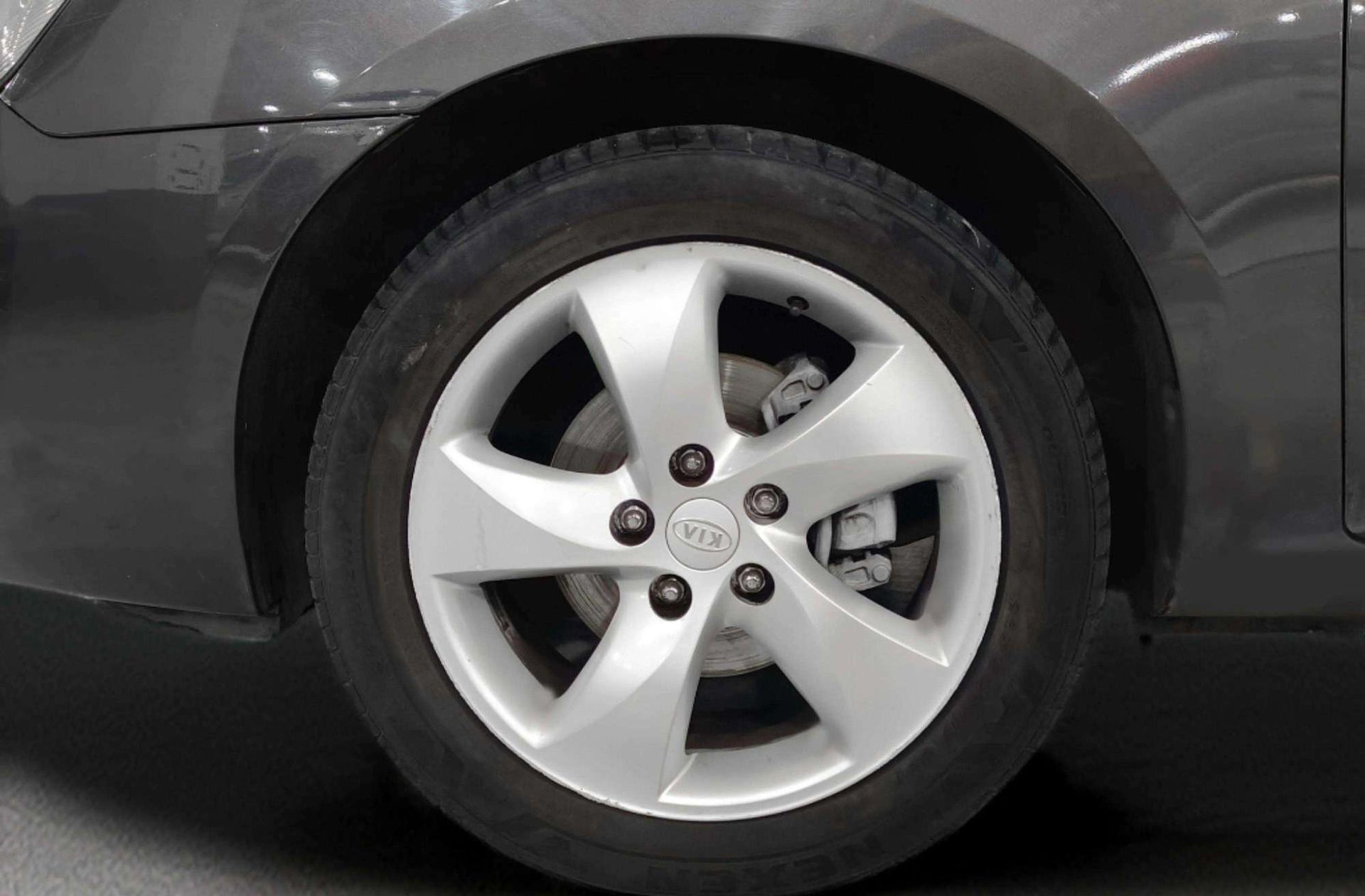 Kia Carens 2.0 CRDi Emotion - foto 35