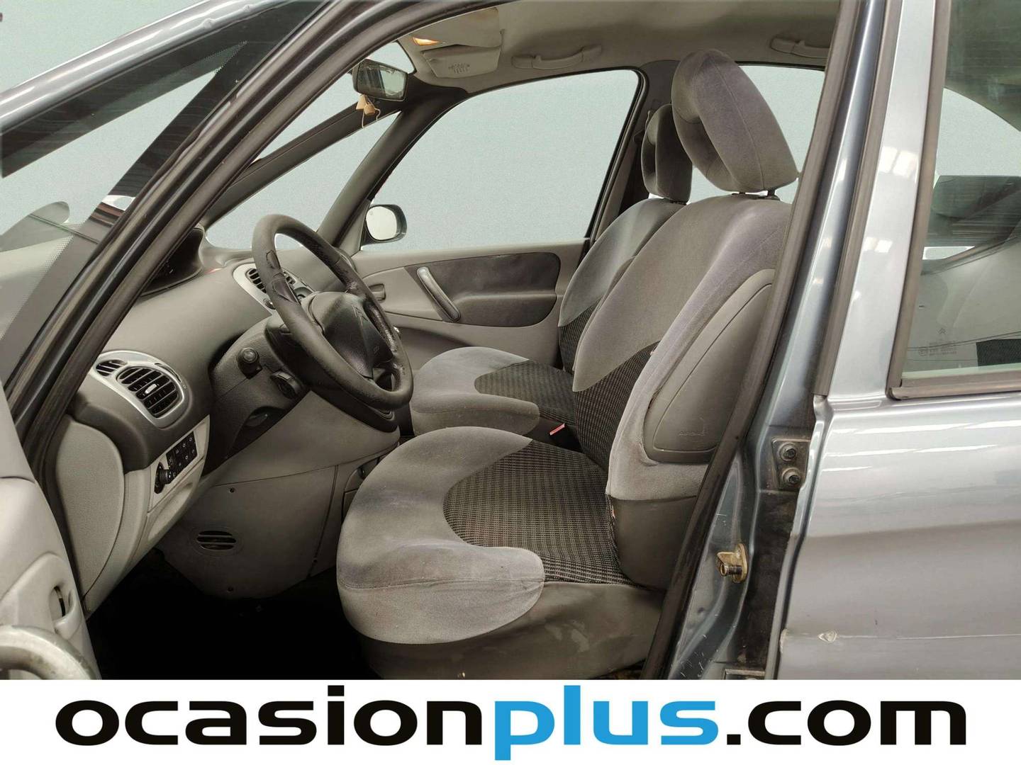 Foto asientos delanteros Citroën Xsara Picasso Citroën Xsara Picasso 1.6 HDi SX Top (92 CV)