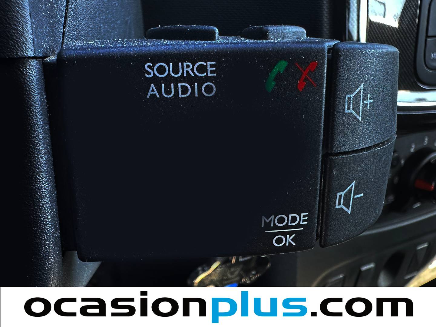 Extras y acabados del Dacia Sandero Dacia Sandero Essential 1.0  (73 CV)