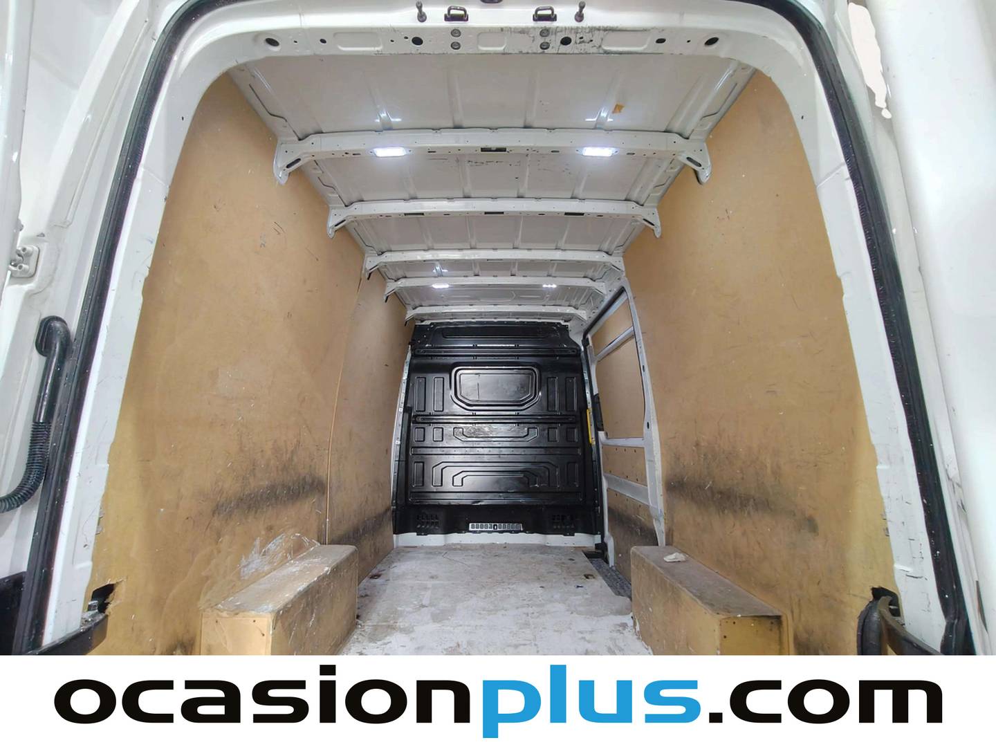 Foto asientos traseros Volkswagen Crafter Volkswagen Crafter Furgon Batalla Media TN 2.0 TDI (102 CV) 3.500