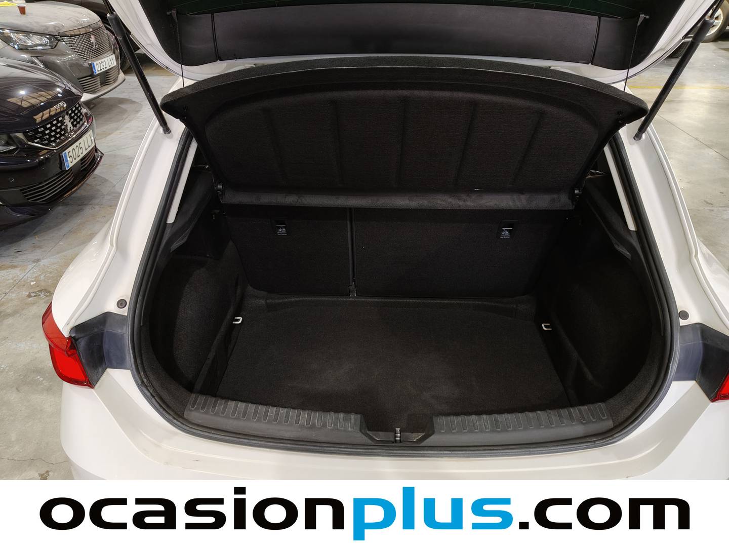 Foto asientos delanteros Seat León SEAT León 2.0 TDI S&S Style Go (115 CV)