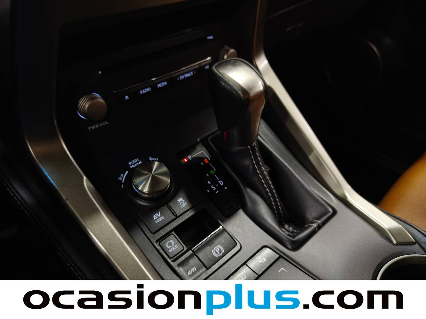Lexus NX Lexus NX 300h Executive Navigation 4WD (197 CV) de segunda mano