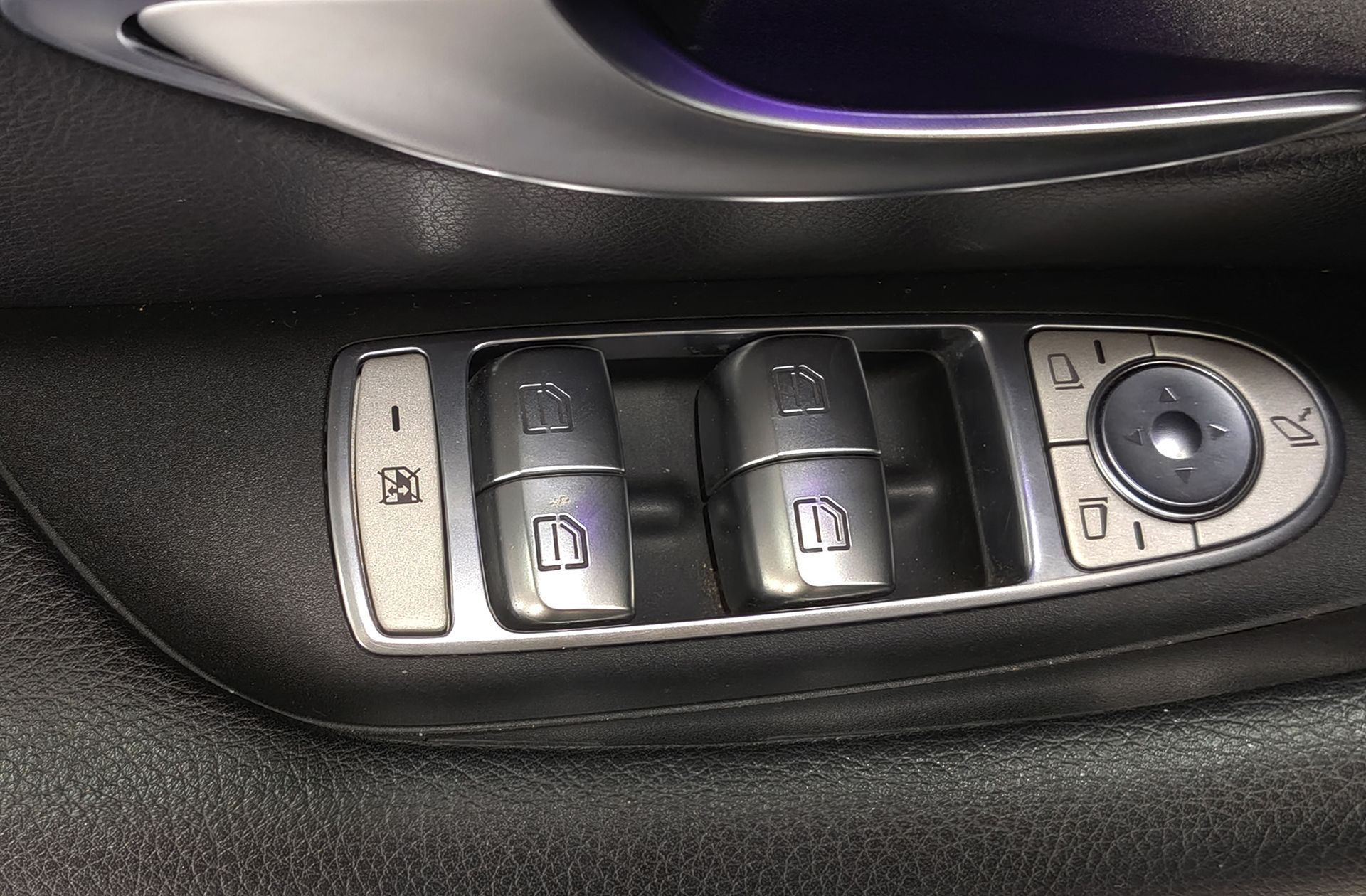 Mercedes-Benz Clase E E 350 d - foto 38