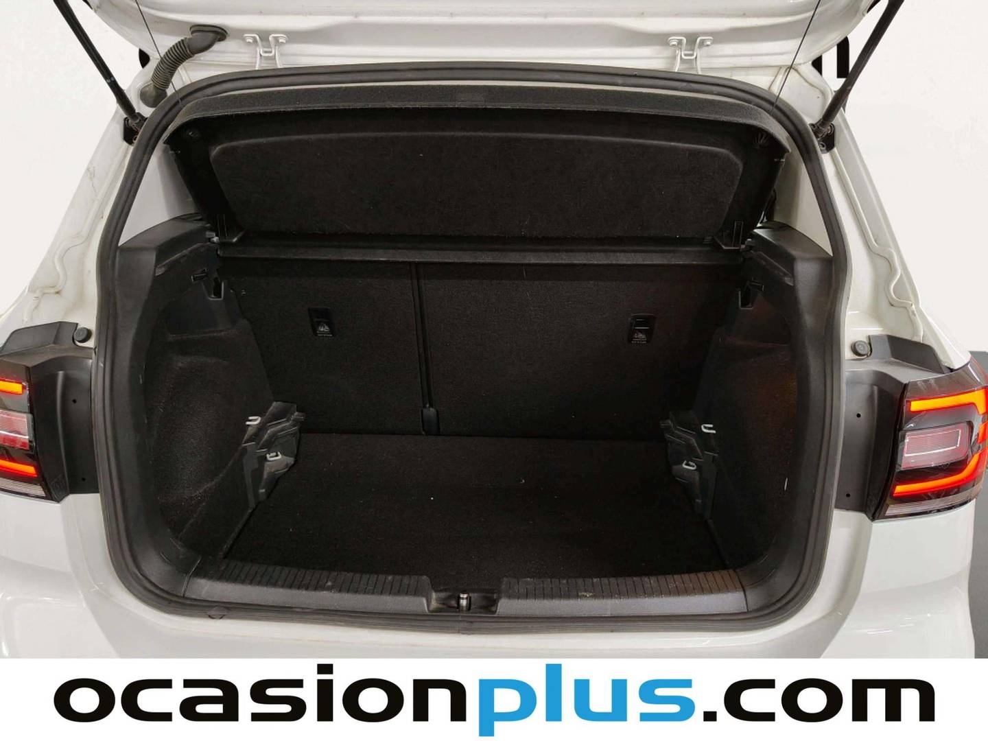 Fotos maletero Volkswagen T-Cross Volkswagen T-Cross Advance 1.0 TSI (95 CV)