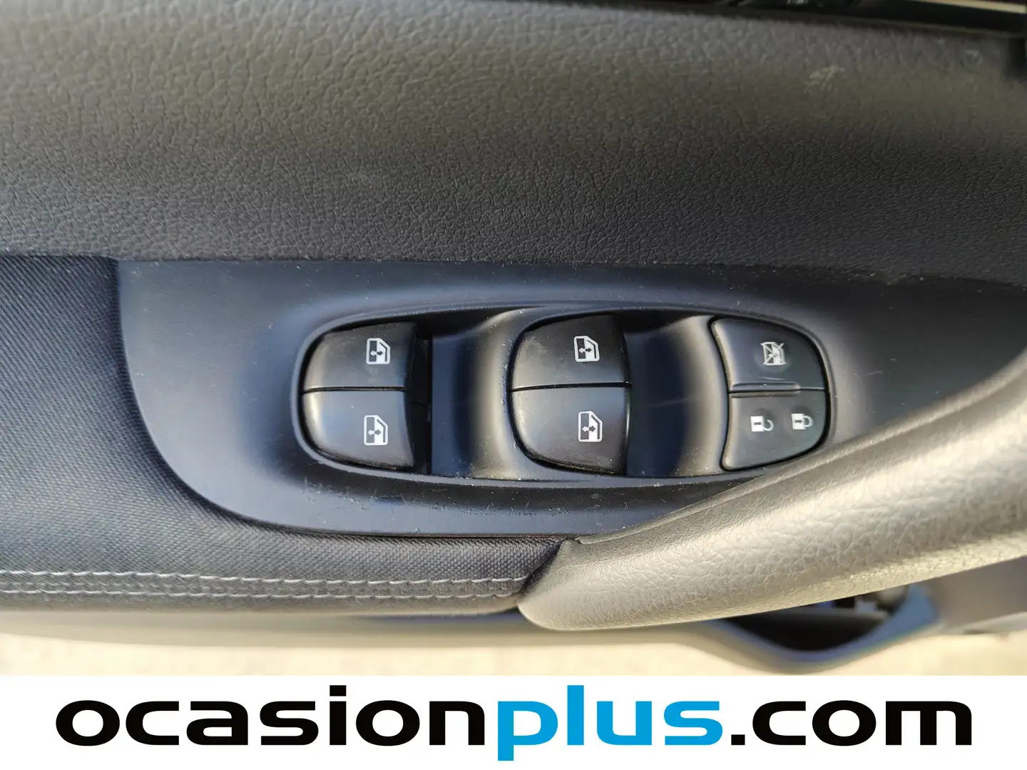 Foto Nissan QASHQAI Nissan Qashqai DIG-T 140 Acenta 4x2 (140 CV)