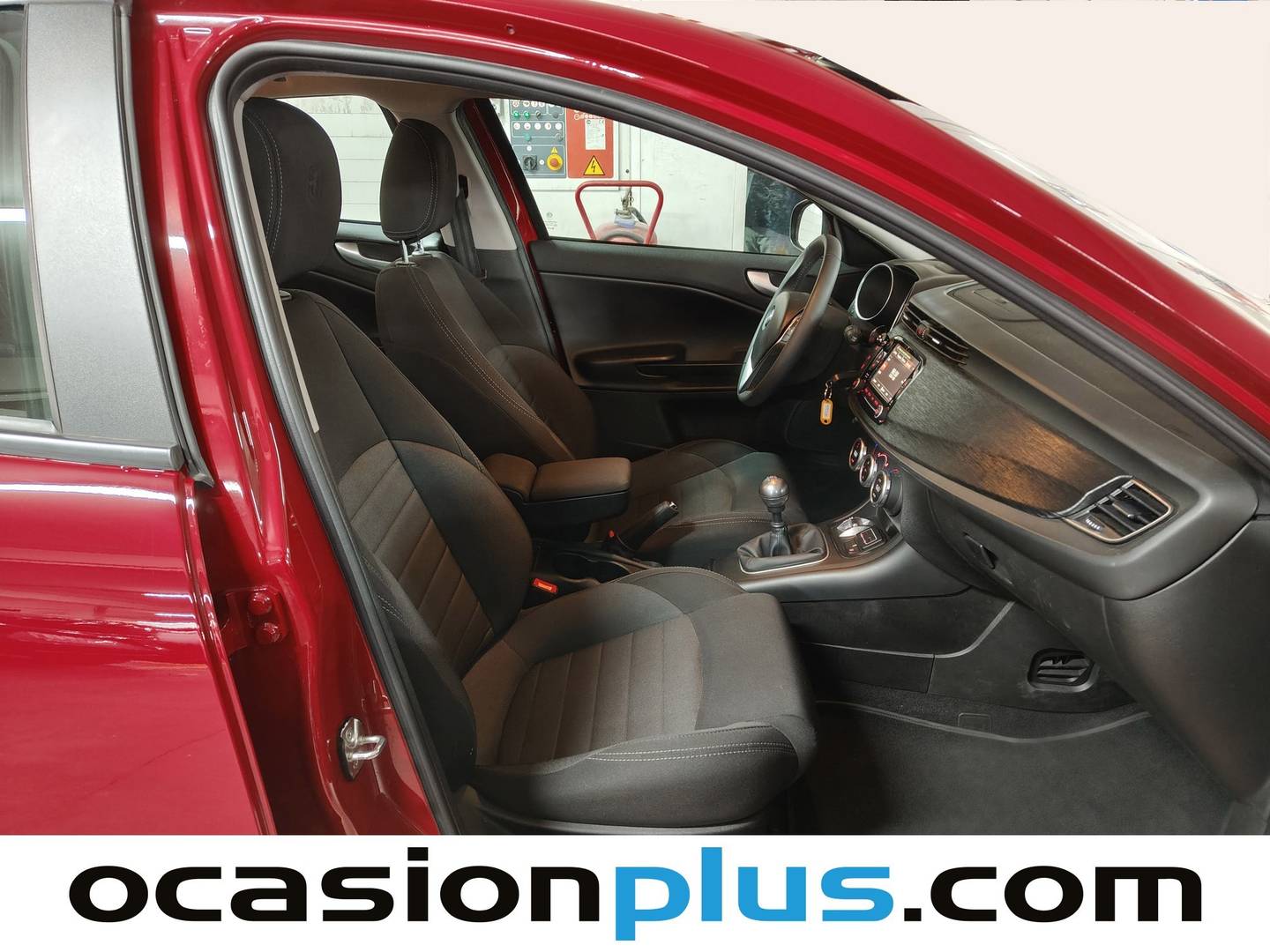 Foto Alfa Romeo Giulietta Alfa Romeo Giulietta 1.4 TB Super (120 CV)