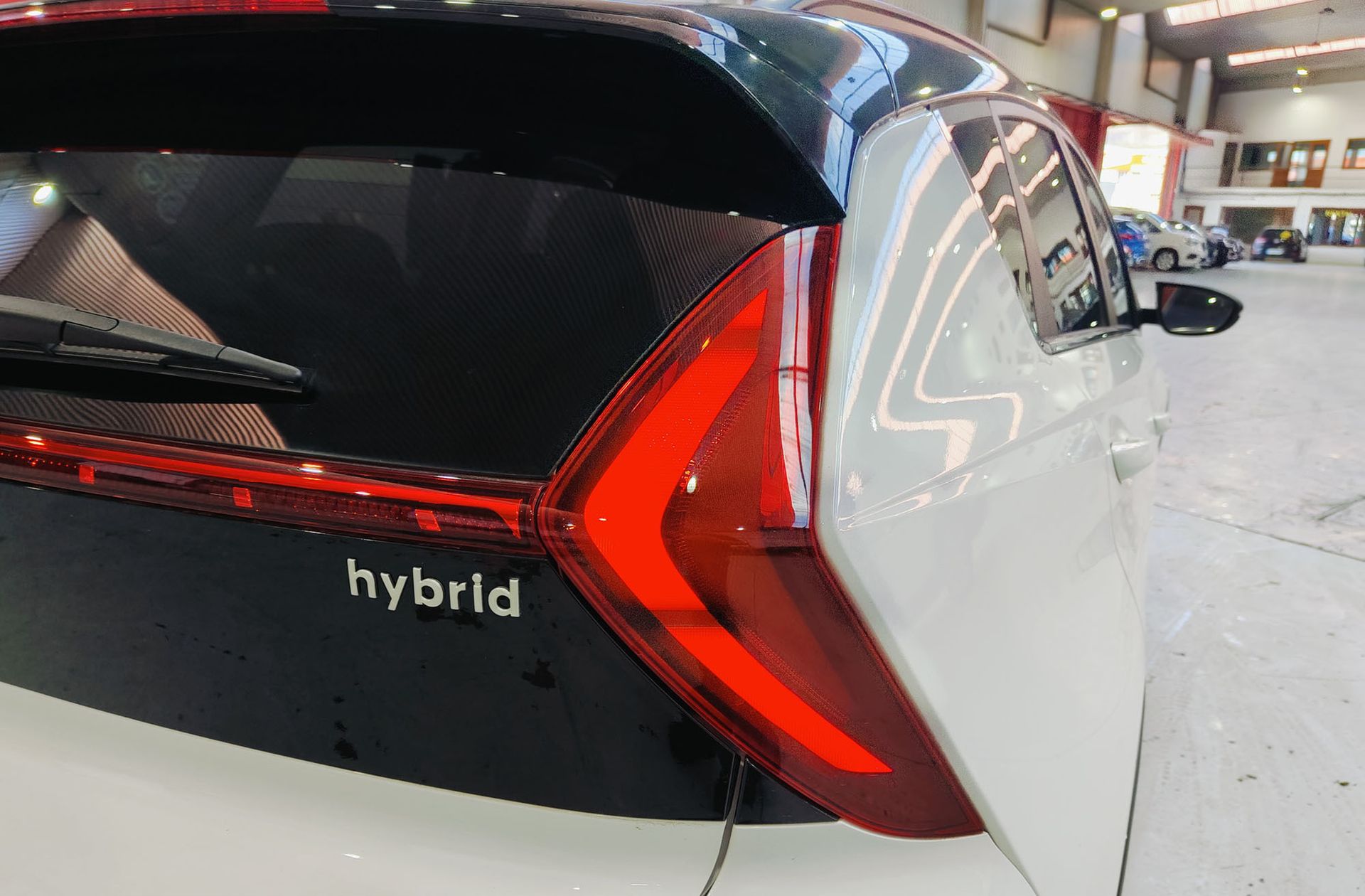 Hyundai Bayon 1.0 T-GDi 48V Tecno DCT - foto 16