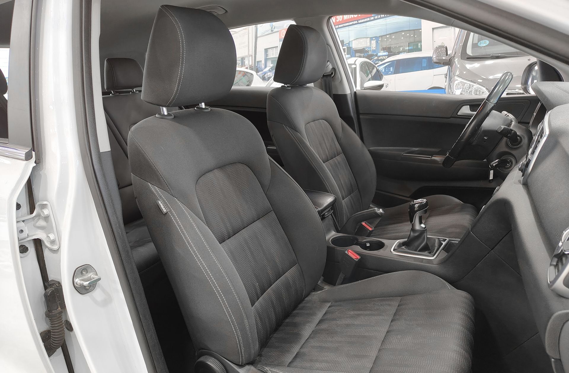 Kia Sportage 1.7 CRDi VGT Eco-Dynamics Concept 4x2 - foto 16