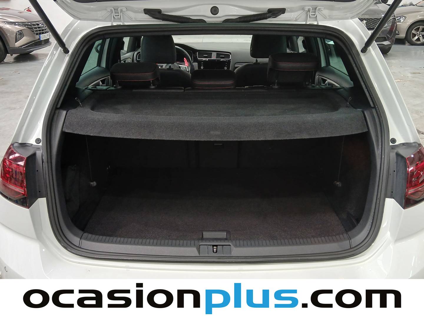 Fotos maletero Volkswagen Golf Volkswagen Golf GTI Performance 2.0 TSI (245 CV) DSG