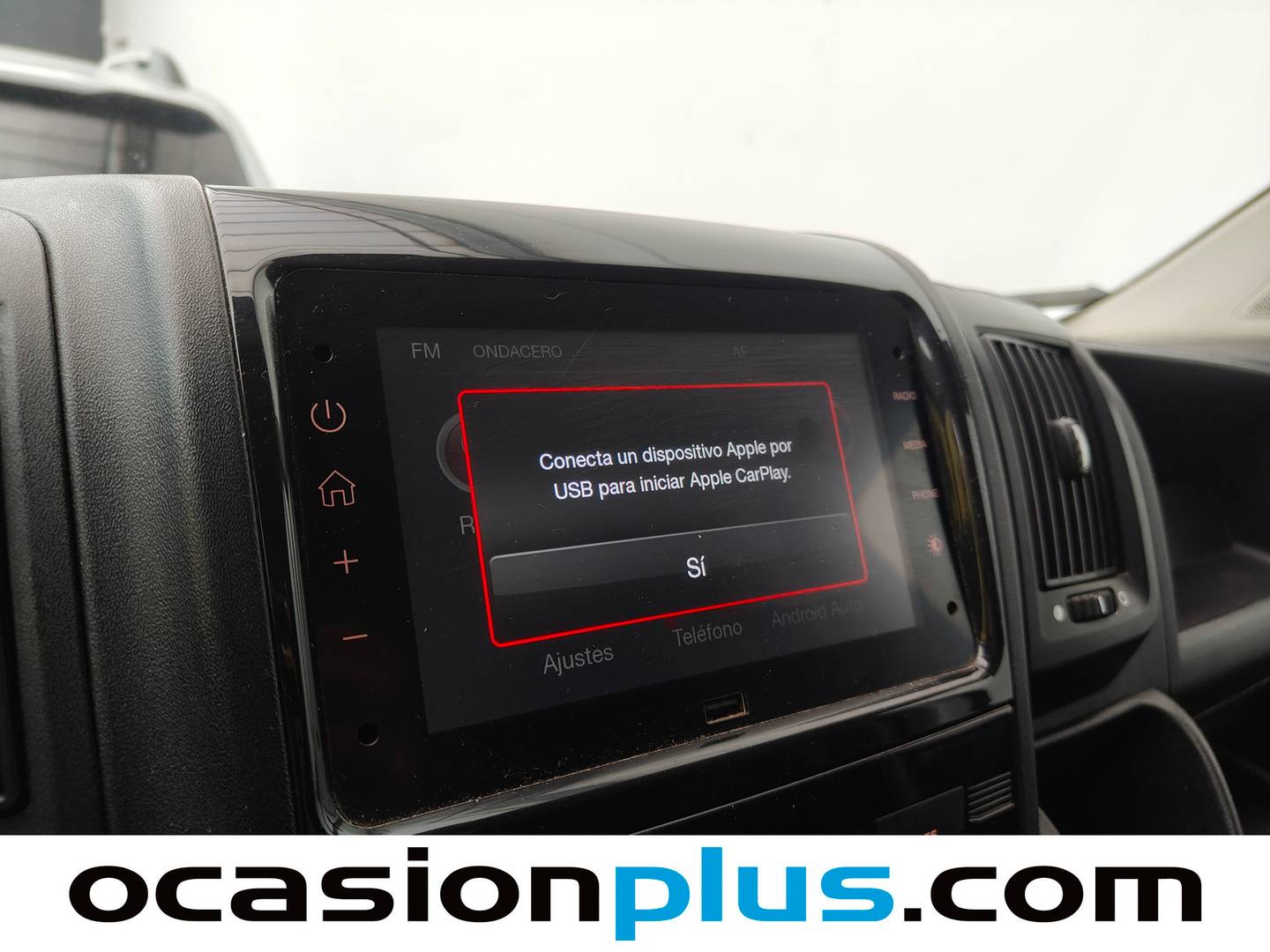 Equipamiento del Peugeot Boxer Peugeot Boxer BlueHDi 140 S&S 335 L3H2 (140 CV)