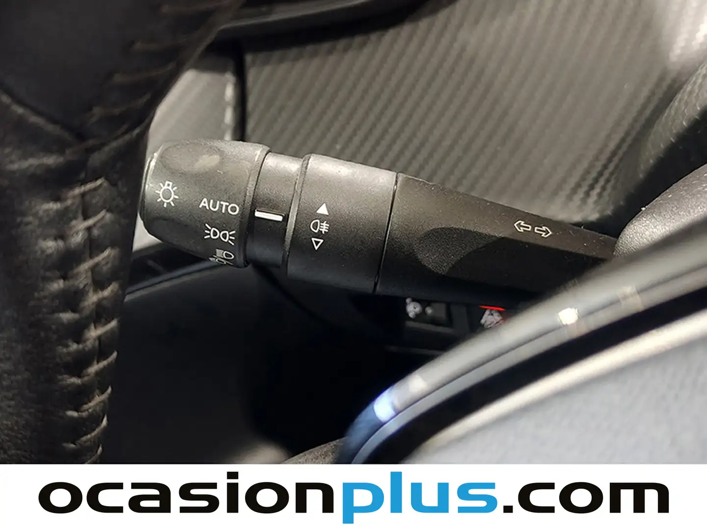 Foto Peugeot 2008 Peugeot 2008 BlueHDi 110 Allure (110 CV)