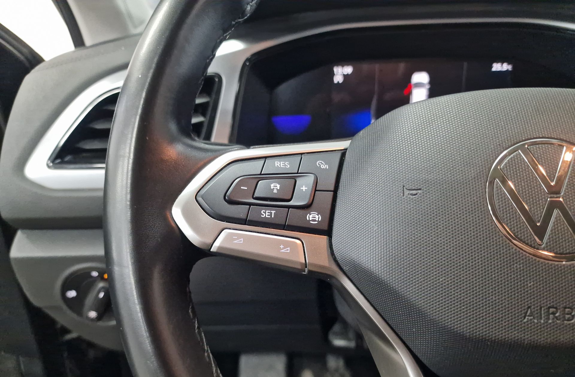 Volkswagen T-Roc Life 1.0 TSI - foto 30
