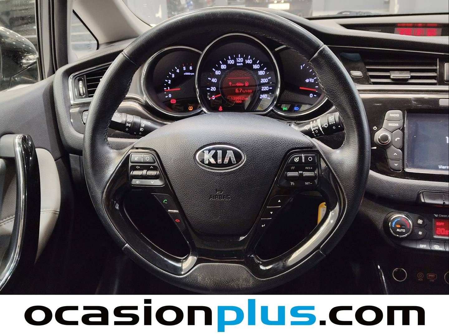 KIA Ceed KIA Ceed 1.6 CRDi VGT x-Tech16 Eco-Dynamics (136 CV) manual