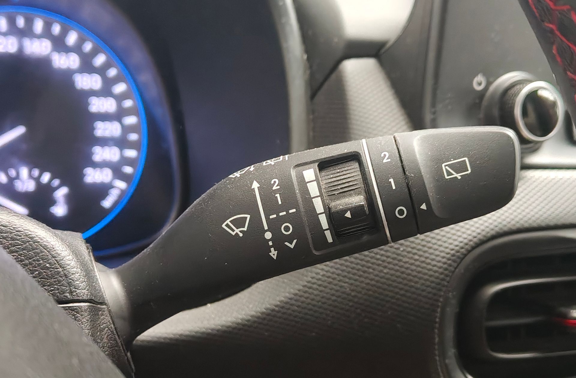 Hyundai Kona 1.0 T-GDi N Line 30 Aniversario 4x2 - foto 26