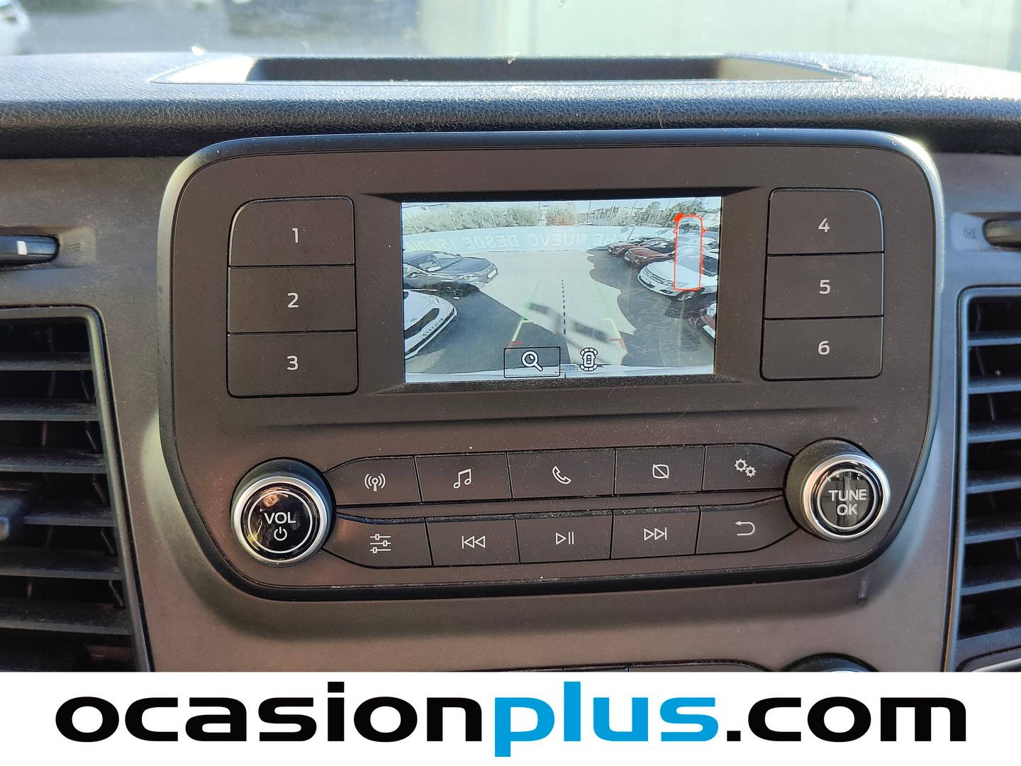 Extras y acabados del Ford Transit Ford Transit Furgon 350 MHEV L3H2 Trend (130 CV)
