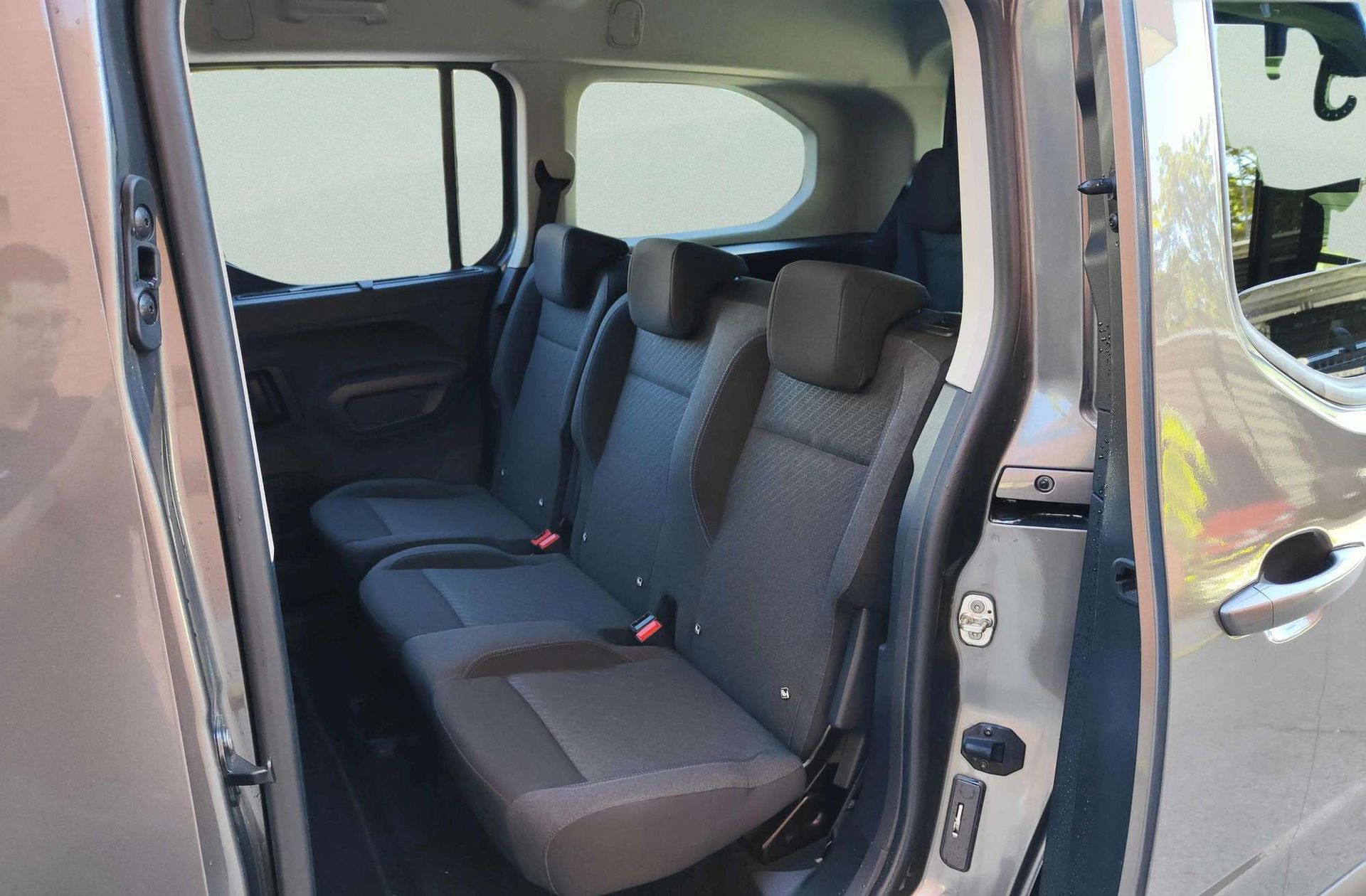 Peugeot Rifter BlueHDi 130 Allure Long 7 plazas - foto 15