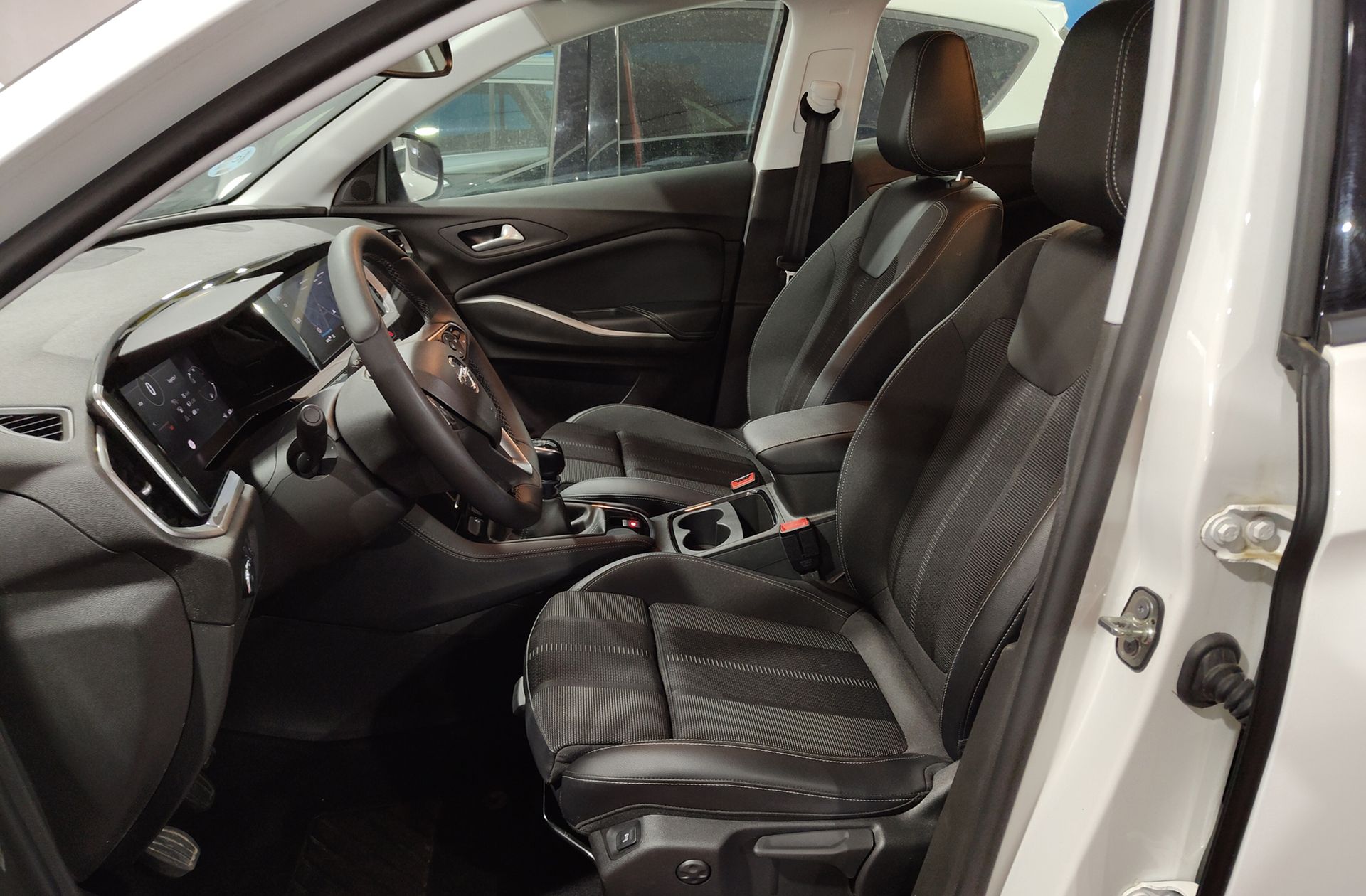 Opel Grandland 1.2 Turbo XHT GS - foto 15