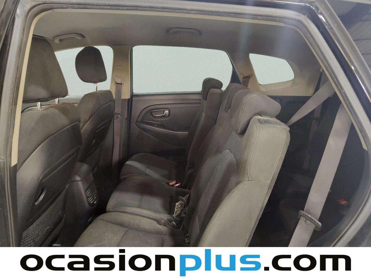 Fotos maletero KIA Carens KIA Carens 1.7 CRDi VGT Drive Eco-Dynamics (141 CV) 7 Plazas