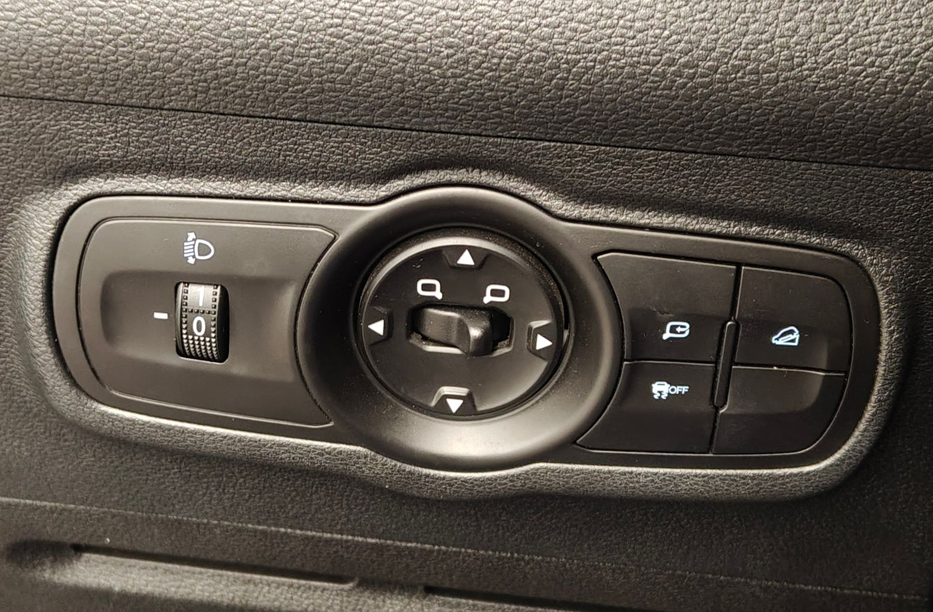DR AUTOMOBILES DR 4.0 DR4 1.5 - foto 22
