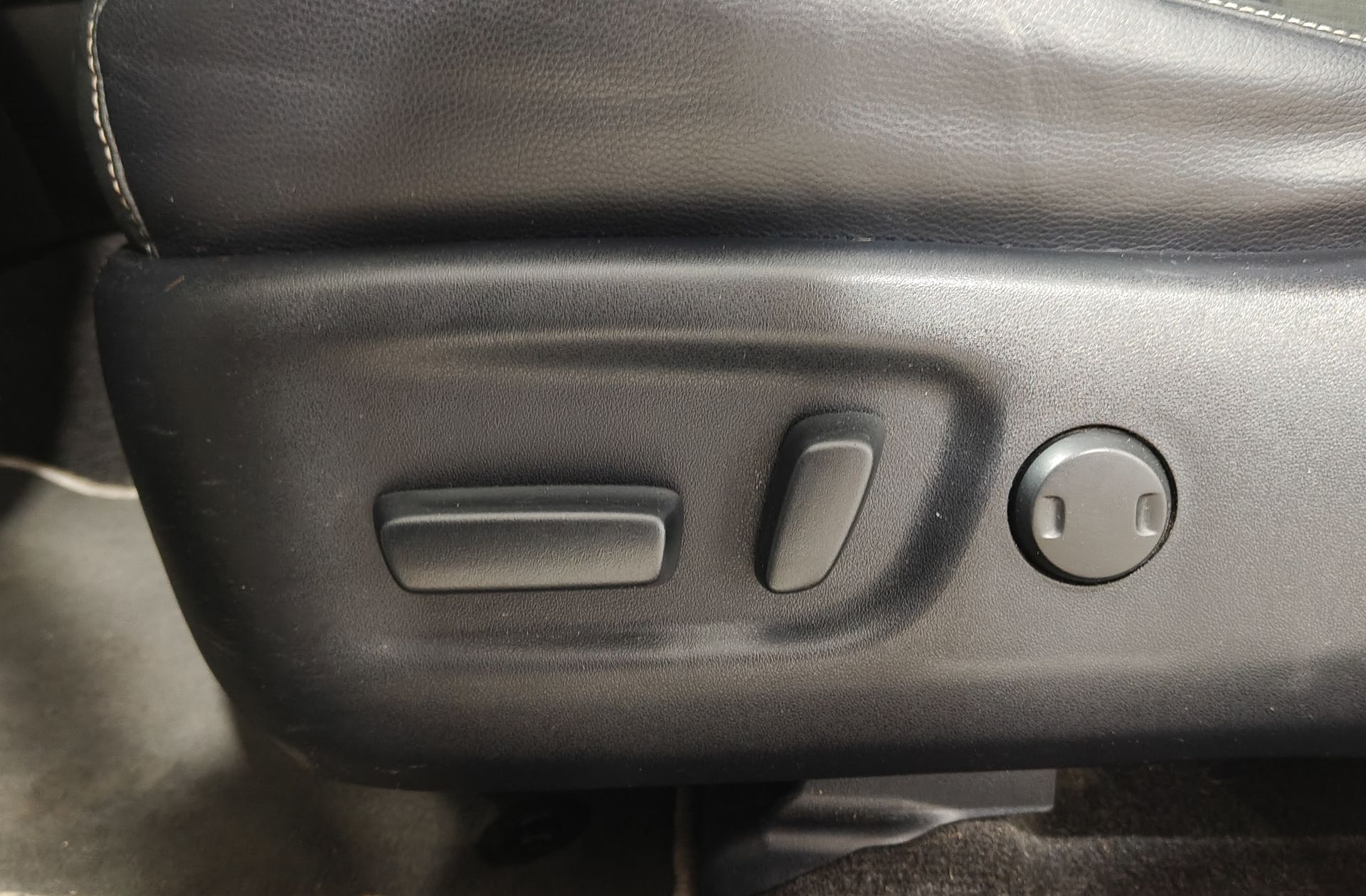 Toyota RAV4 2.5l hybrid Feel! 2WD - foto 8