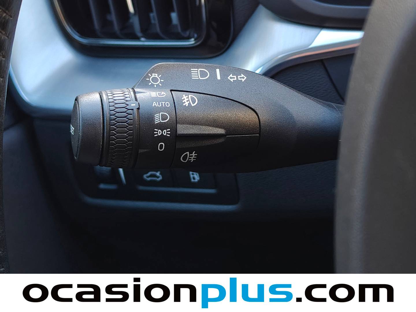Volvo XC60 Volvo XC60 T8 Momentum AWD Auto (390 CV) automático