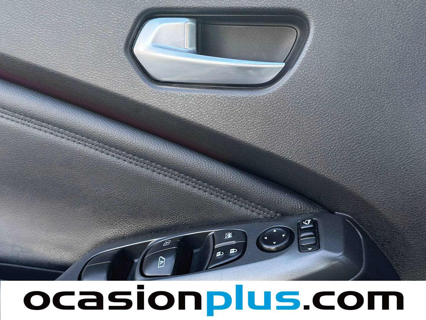 Foto Nissan JUKE Nissan Juke DIG-T N-Connecta 4x2 (114 CV)