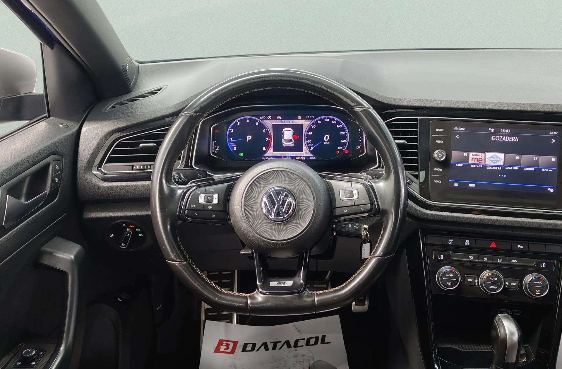 Volkswagen T-Roc R 2.0 TSI 4Motion DSG - foto 23