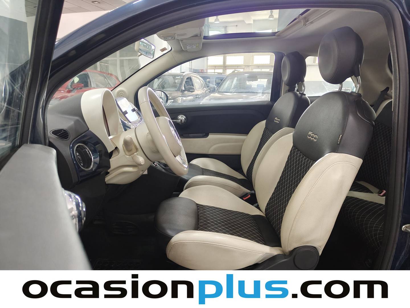 Foto asientos delanteros Fiat 500 Fiat 500 1.0 Hybrid Dolcevita (70 CV)