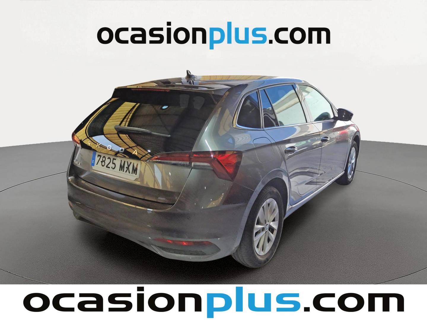 Foto trasera Skoda Scala Skoda Scala 1.0 TSI Selection DSG (115 CV) derecha