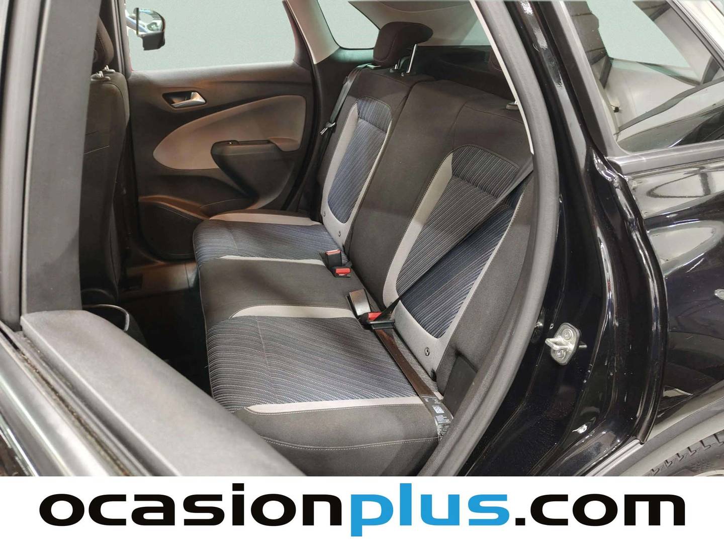 Foto Opel Crossland X Opel Crossland X 1.2 S&S Design Line 120 Aniversario (110 CV)