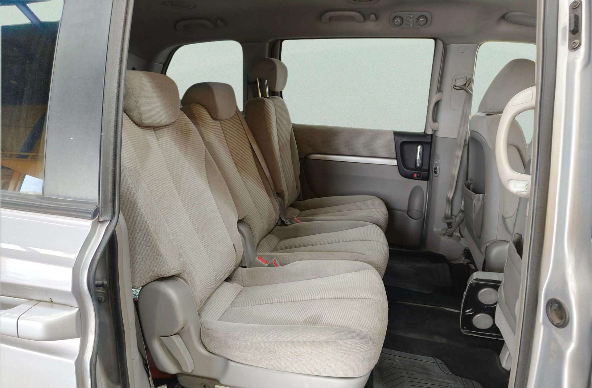 Kia Carnival 2.9 CRDi VGT EX - foto 13
