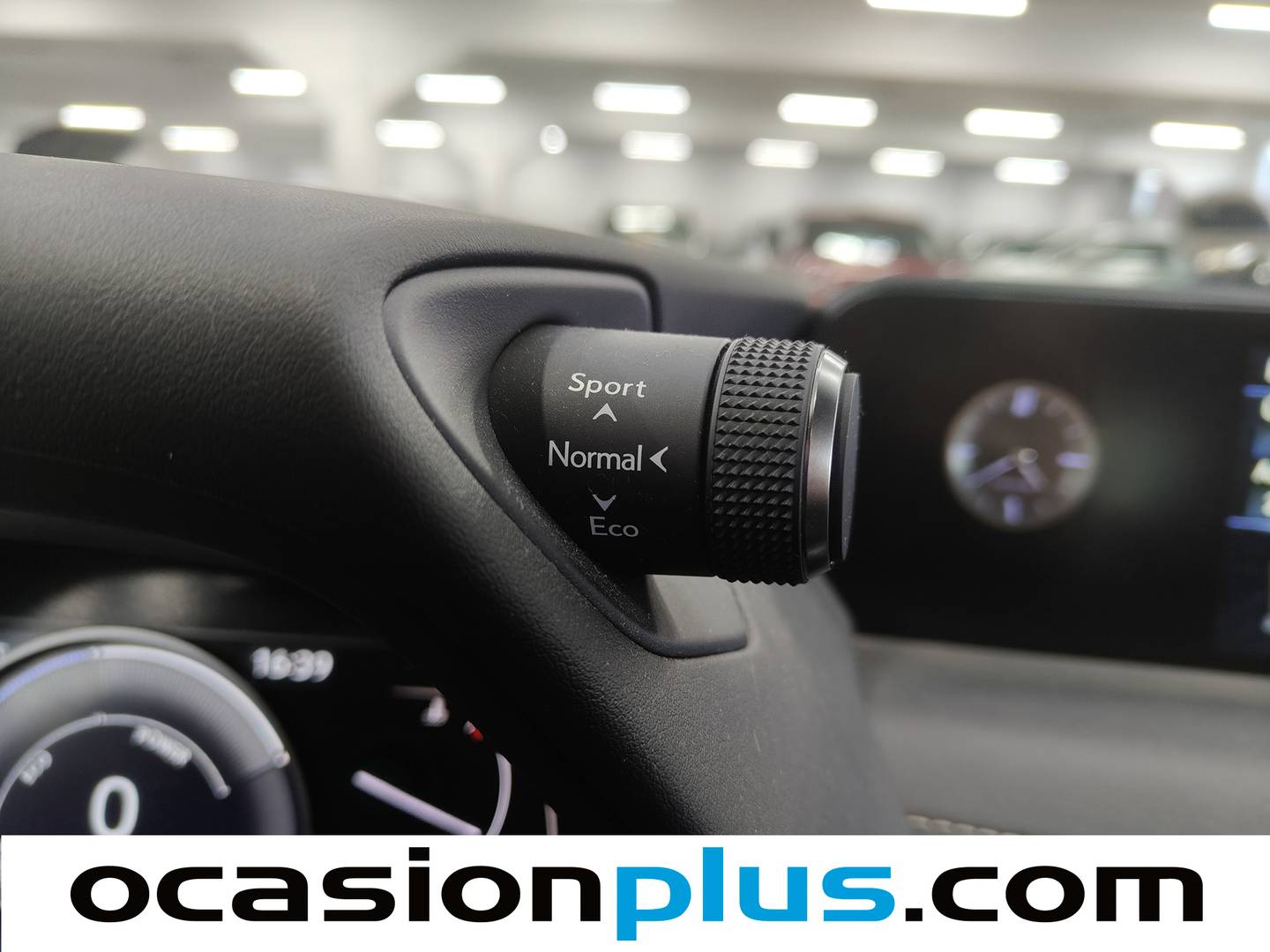 Foto Lexus UX Lexus UX 250h Style (184 CV)