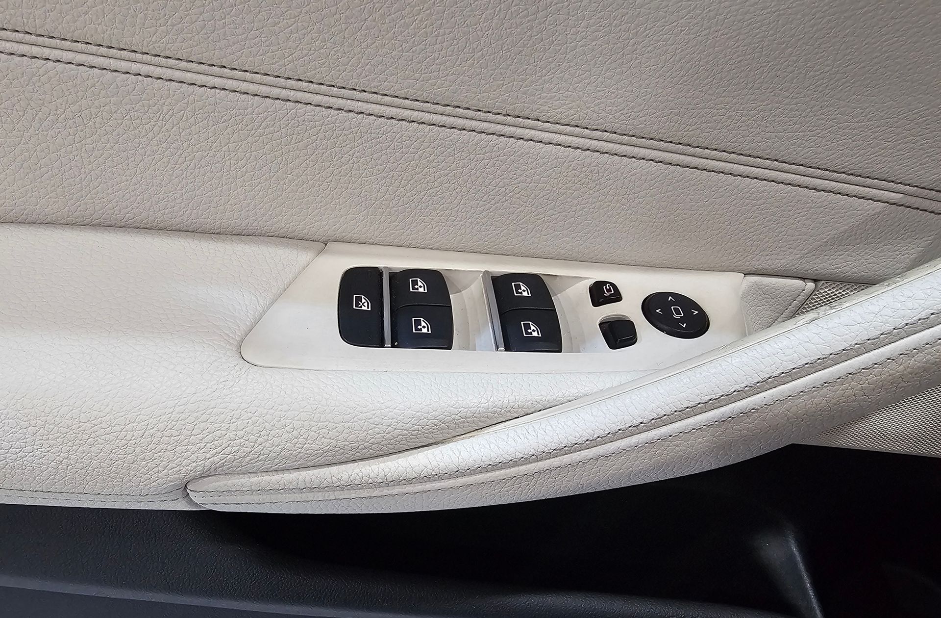 BMW Serie 5 520d Pack Luxury Line - foto 41