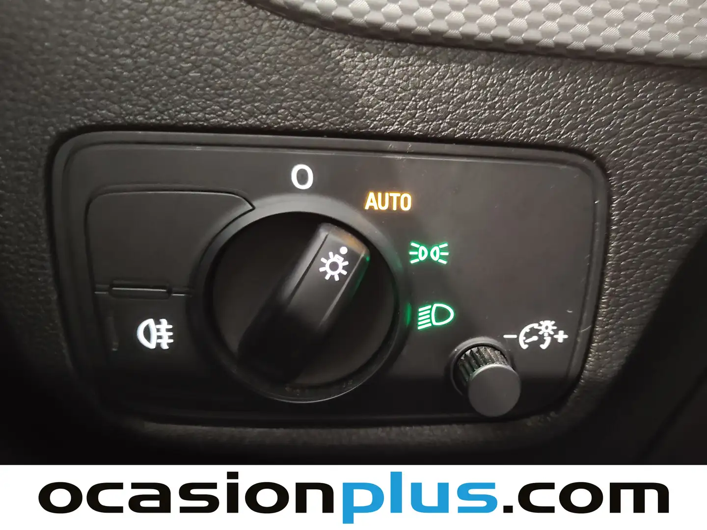 Foto Audi Q2 Audi Q2 Advanced 30 TDI (116 CV)