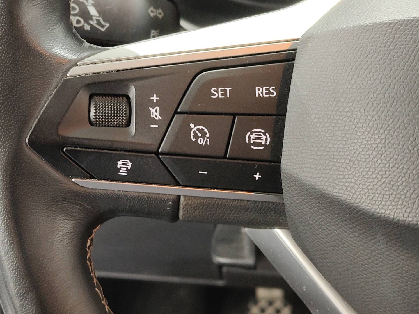 Foto Seat Arona SEAT Arona 1.0 TSI Style XL (110 CV)