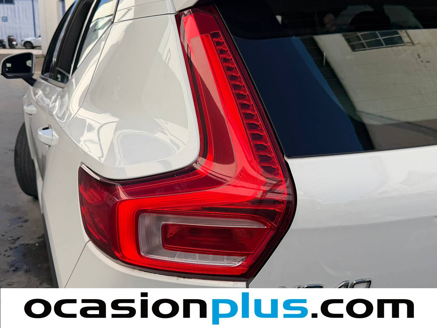 Acabados Volvo XC40 Volvo XC40 T4 Momentum Auto (190 CV)