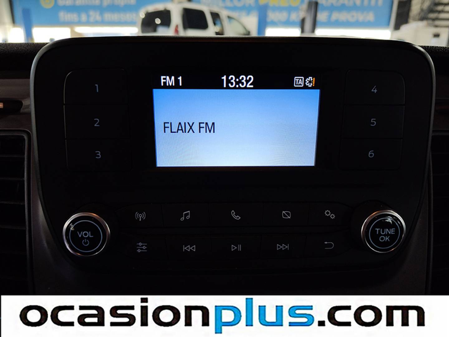 Foto Ford Transit Custom Ford Transit Custom Kombi 2.0 TDCI 320 L2 Trend (130 CV) 9 Plazas