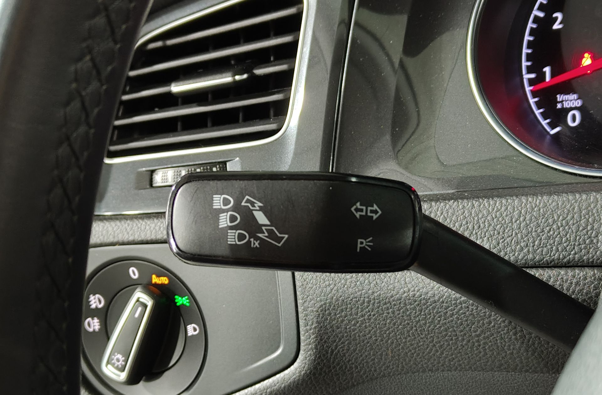 Volkswagen Golf Variant Advance 1.5 TSI DSG - foto 24