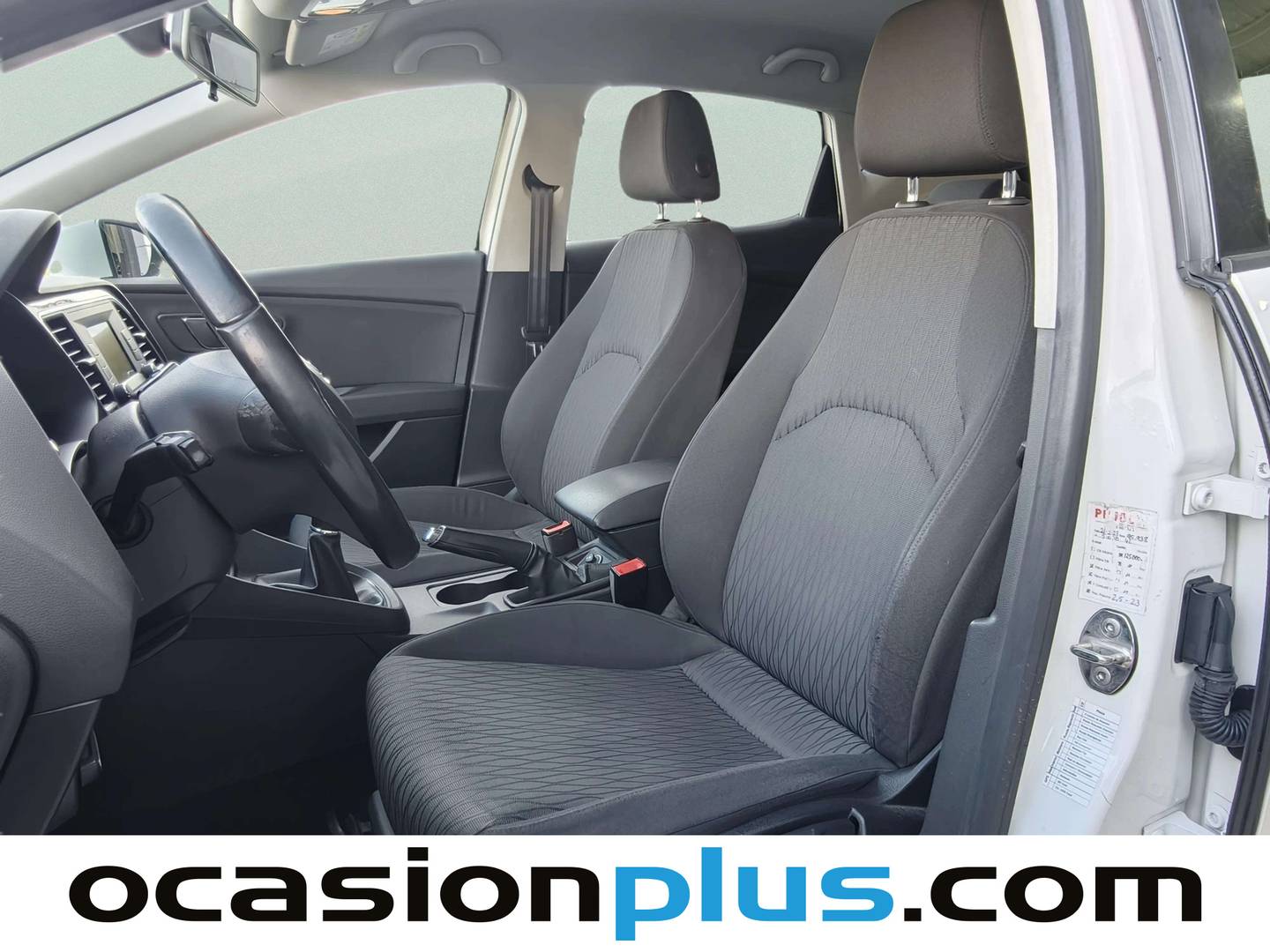 Foto asientos delanteros Seat León SEAT León 1.2 TSI S&S Style  (110 CV)