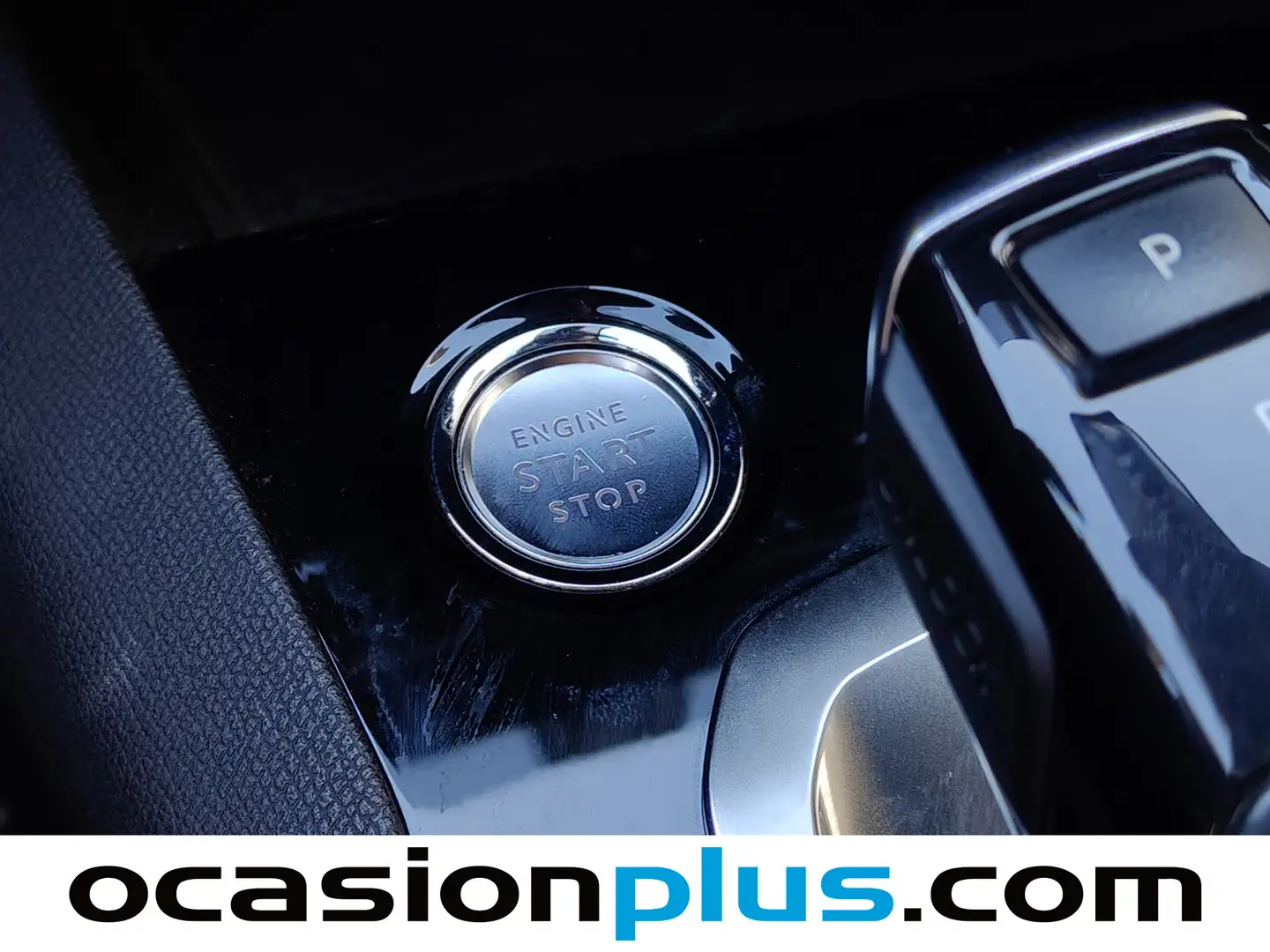 Foto Peugeot 3008 Hybrid Peugeot 3008 Hybrid 225 GT e-EAT8 (225 CV)