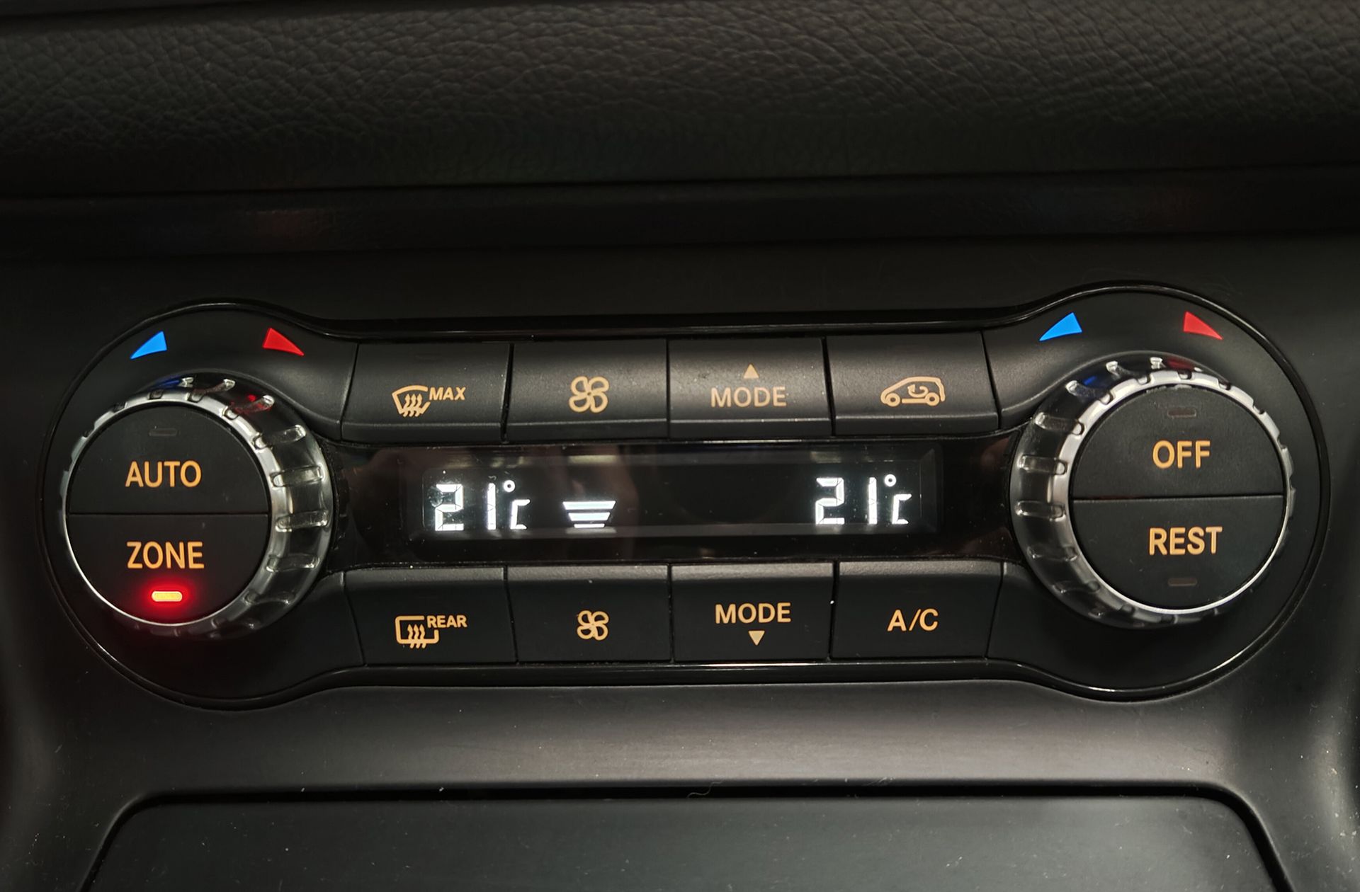 Mercedes-Benz GLA 200 CDI Style - foto 7