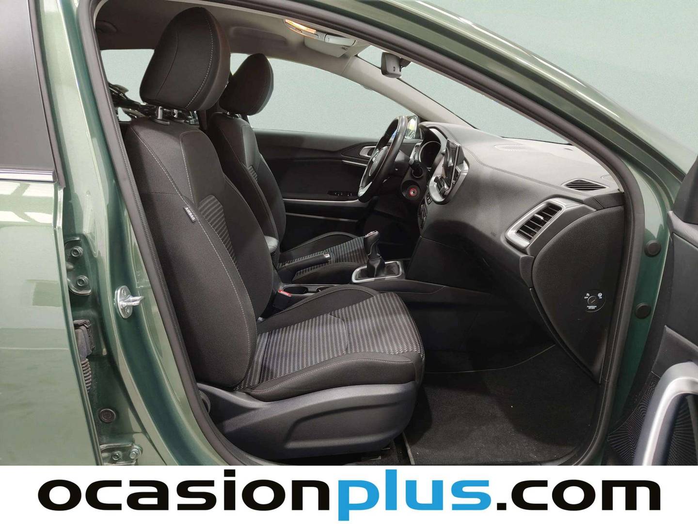 KIA Ceed KIA Ceed 1.0 T-GDI Drive (100 CV) 2024