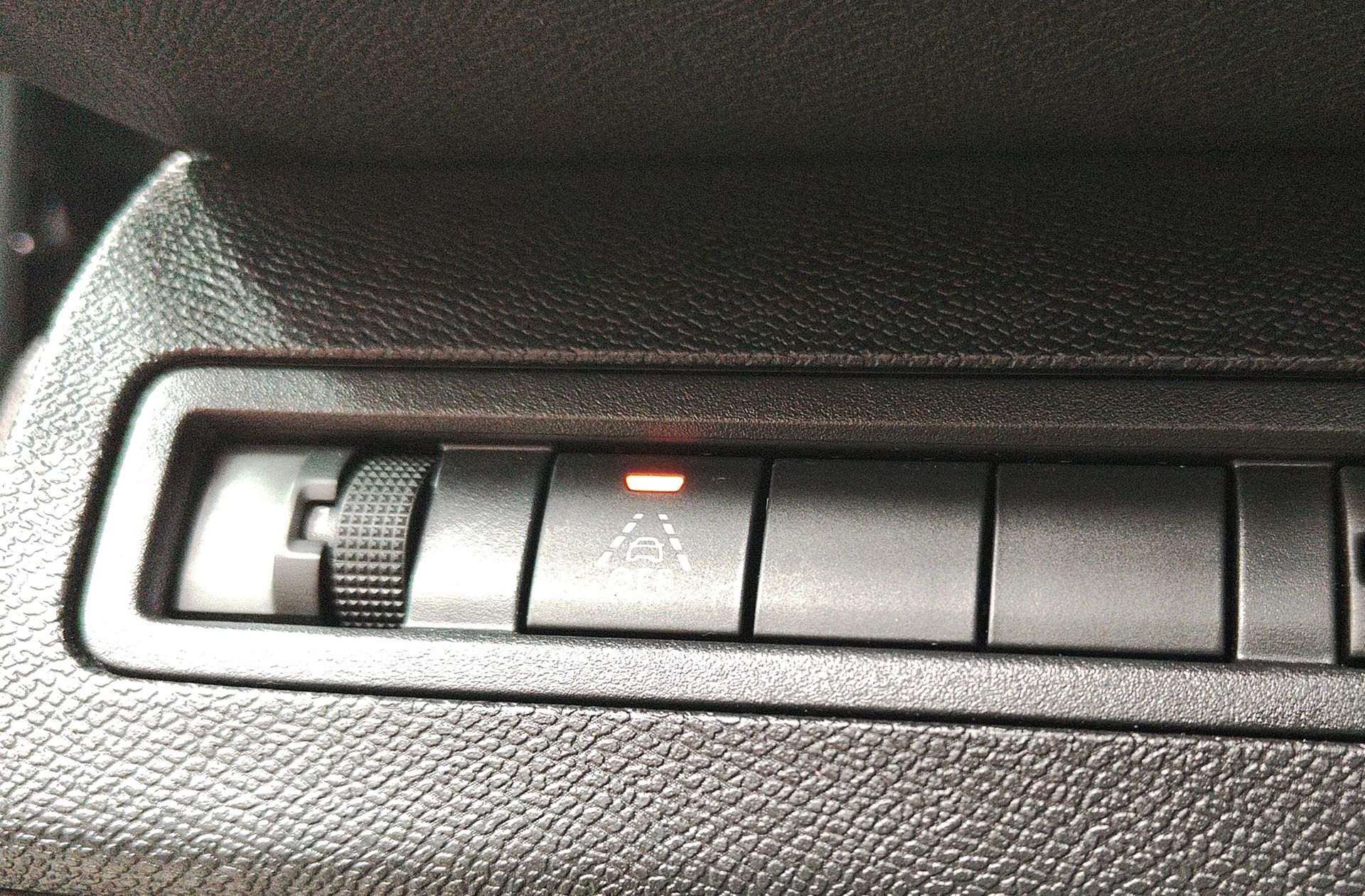 Peugeot 3008 PureTech 130 Allure Pack EAT8 - foto 15
