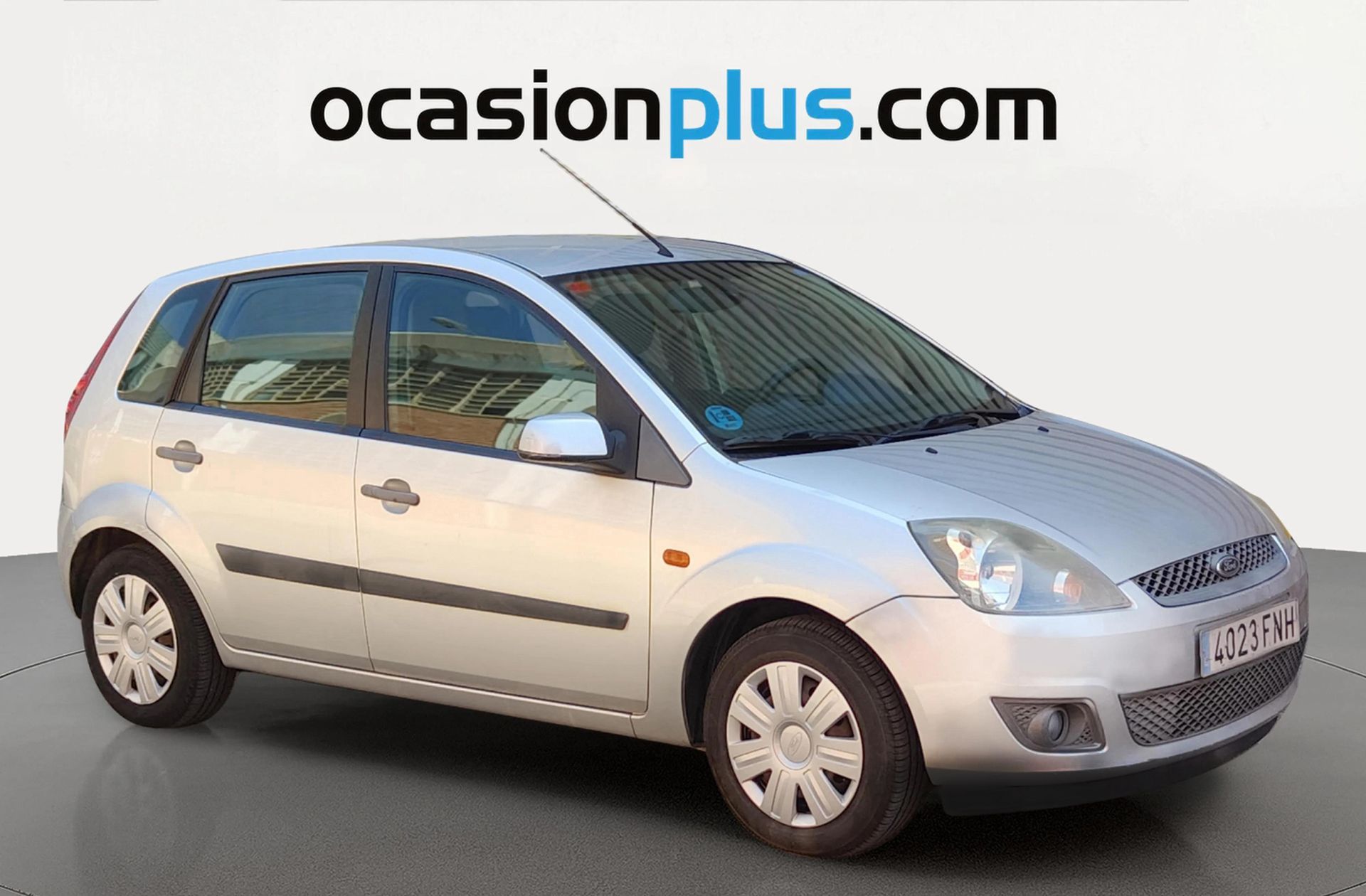 Ford Fiesta 1.4 Newport - foto 2