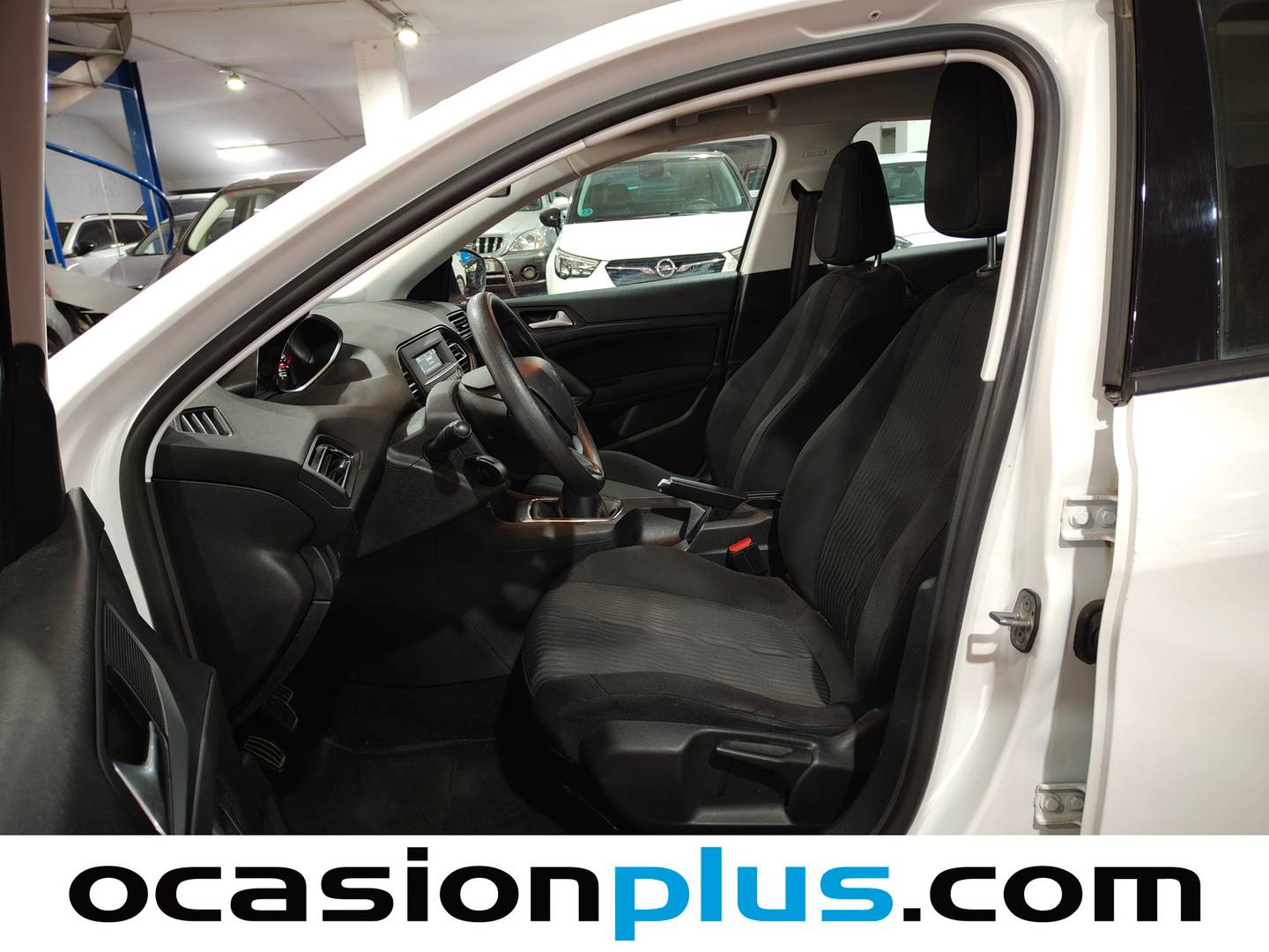 Foto asientos delanteros Peugeot 308 Peugeot 308 Access PureTech (82 CV)