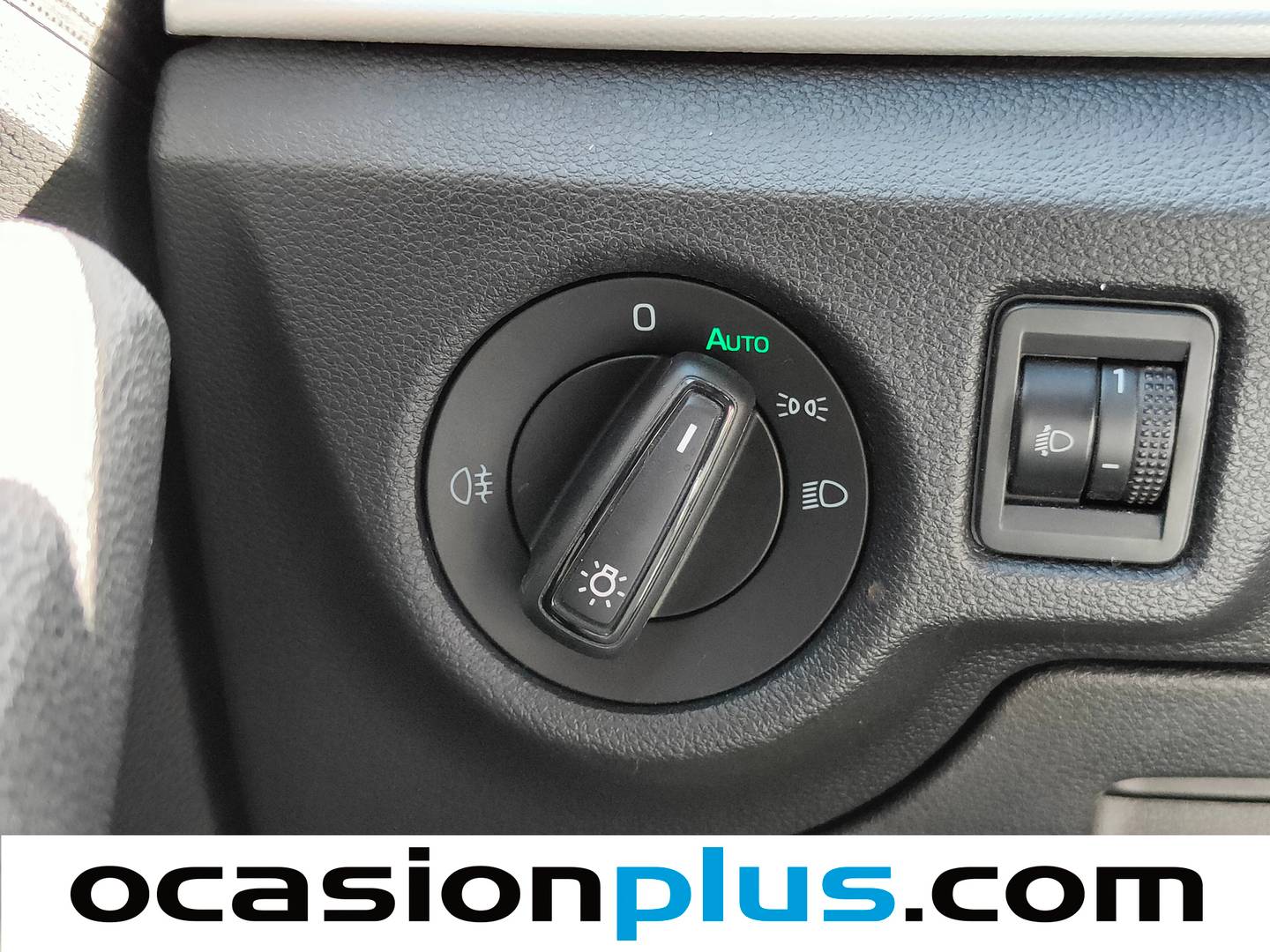 Foto Skoda Kamiq Skoda Kamiq 1.0 TSI Emotion (110 CV)