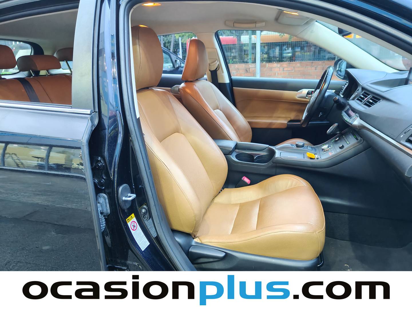 Lexus CT Lexus CT 200h Executive + Navibox (136 CV) automático