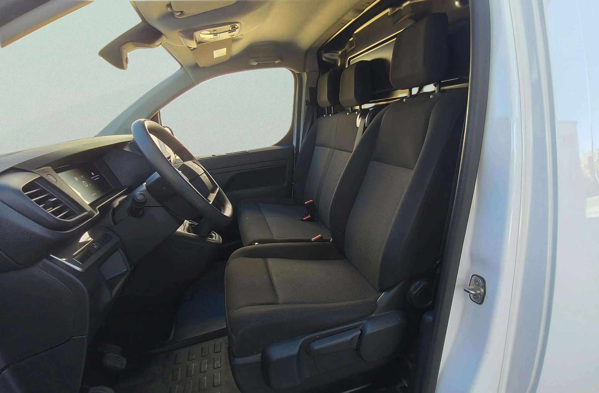 Citroën Jumpy Furgon BlueHDi 120 Talla M - foto 10